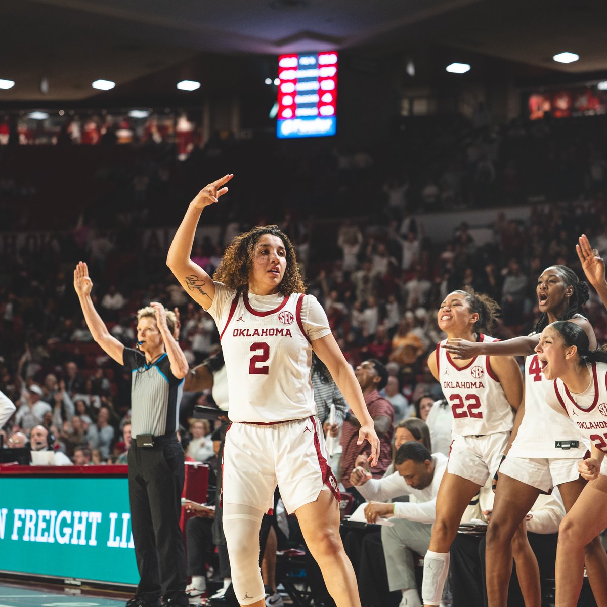 OU_WBBall's tweet image. The 5️⃣ Tonight 

@AALIYAH2CHAVEZ - 26pts, 8ast
@RaeganBeers - 18pts, 14reb
@payton_verhulst - 18pts, 4reb, 4ast
@sahara_w32 - 12 pts, 10reb, 5ast
@ZyaLiv - 11pts, 3reb, 3ast