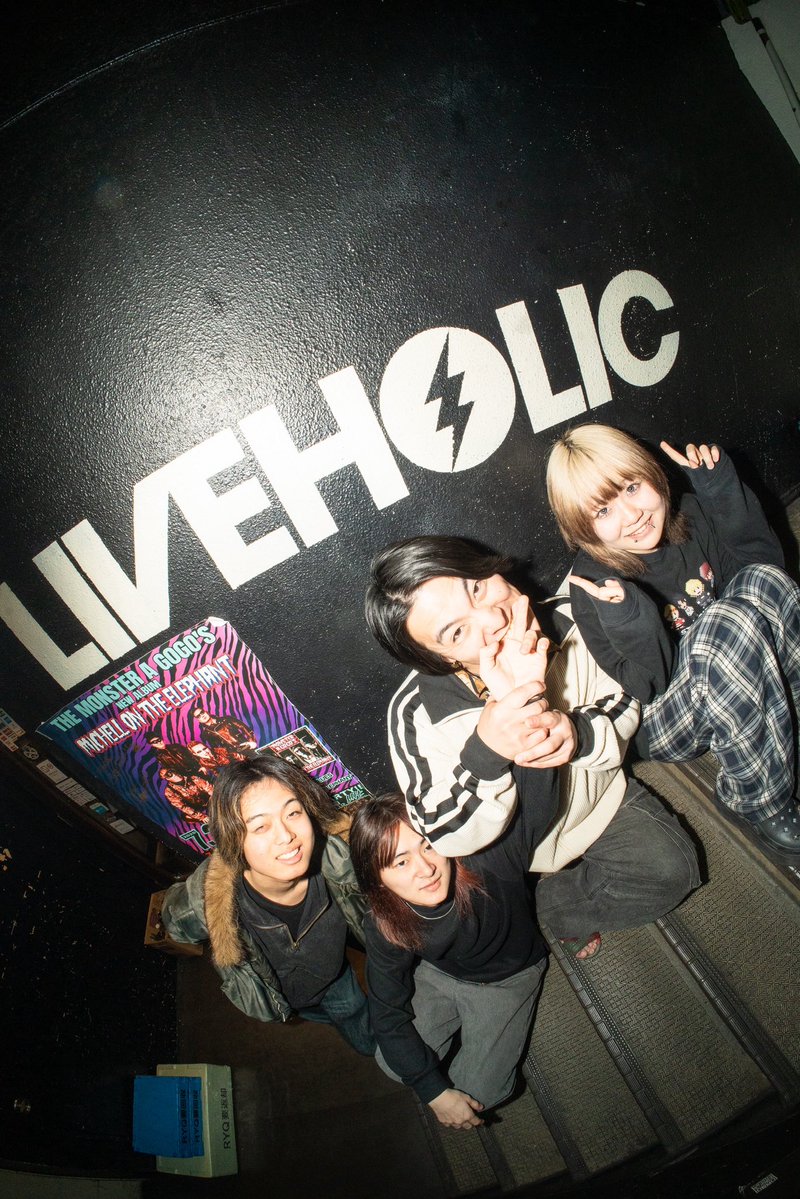 2026.01.18 下北沢 LIVEHOLIC
『Diva』
⁡
ありがとうございました！
⁡
【セットリスト】
1.Addict
2.うちゅー旅行
3.黄昏
4.反透明世界
5.躁鬱プリズナー
6.雨夜の月
⁡
photo by @nsphoto___