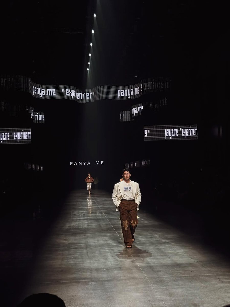 19MEW91_'s tweet photo. IG : isskwan update

https://t.co/B6RKQrV6s8

Harbin fashion week 2026

SEE MEWTUL AT HARBIN FSW26

@MSuppasit @octotul
#HarbinFSW2026xMewTul
#HarbinFashionWeek
#HFW2026
#WestRedSquare
#MewSuppasit #มิวศุภศิษฏ์ 
#Tul_Pakorn #ตุลย์ภากร
#MewTul #มิวตุลย์ https://t.co/ZYHwsEeUI6
