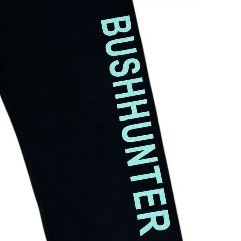 BHM_STORE's tweet photo. 🎊【本日発売】🎊

BUSHHUNTER SWEAT PANTS [black×mint blue]
https://t.co/fCQvVAzrsT

左ポケット下にBUSHHUNTERの文字がミントブルーで大きくプリントされた裏起毛のSWEAT PANTS。

size : M, L, XL

#BHM_STORE https://t.co/vtH09C3R1o