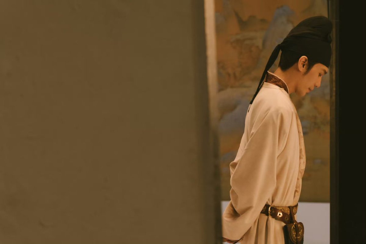 #BaiYu studio updated new photos of our ninth prince Qian Hongchu in #SwordsIntoPlowshares 😍😍😍😍😍😍 so handsome!!

AIRING TODAY!!! Watch online at iQiYi WeTv and MangoTV at 21:00 Beijing time