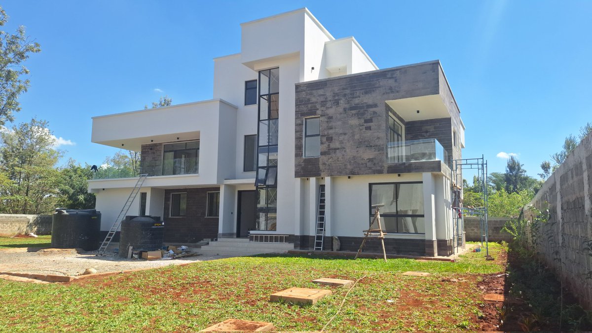 HouseDesigns tweet media