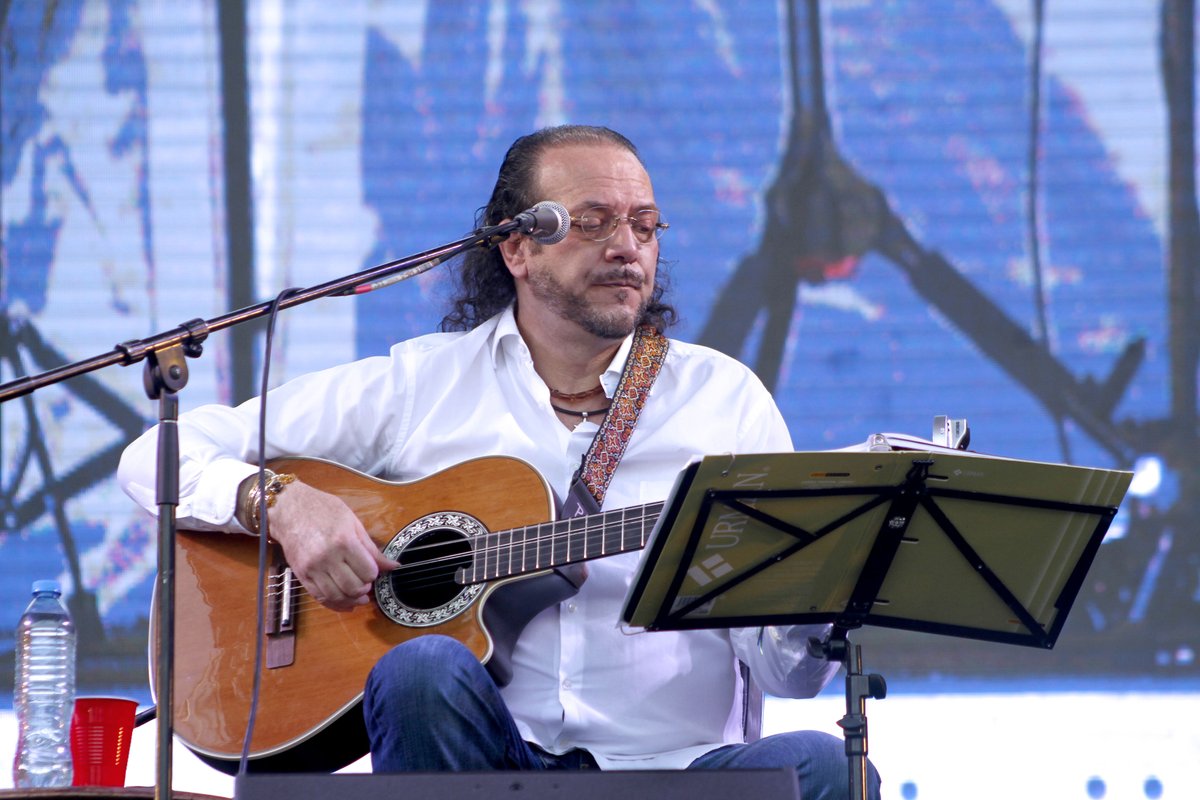 Suena en A Day In The Life la canción Hoy Ten Miedo De Mi de Fernando Delgadillo en #BandasyArtistasconF por artsandmusicradio.com