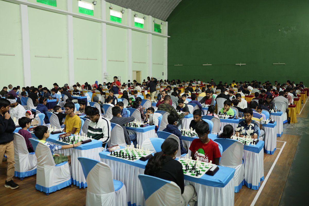 ChessbaseIndia's tweet image. Apoorv Kamble dominates Mynavathi Memorial Rapid Rating Open 2025

Top 3
🥇IM Apoorv Kamble 8.5/9
🥈IM Chakravarthi Reddy M 8/9
🥉IM Kushagra Mohan 7.5/9

📷Vijetha C K / First Move Chess Academy

#Chess #ChessBaseIndia #Mysore #Karnataka #India