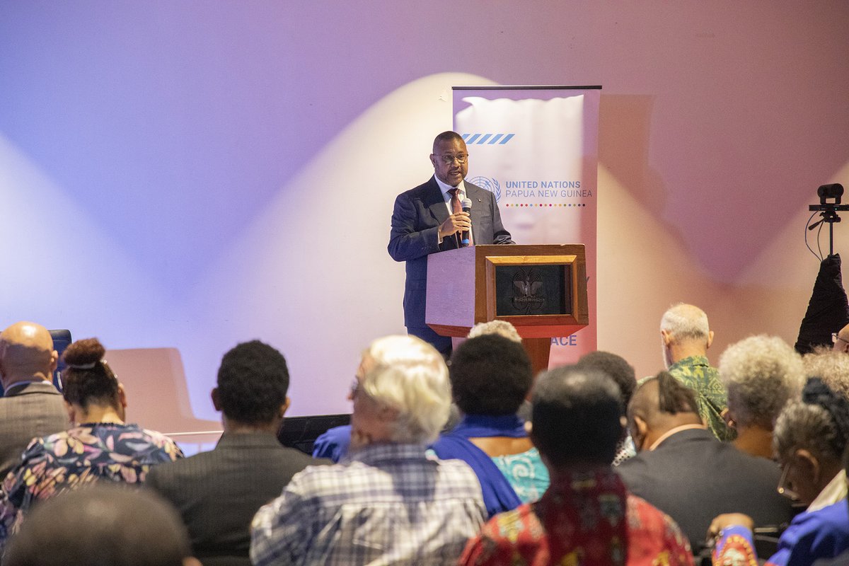 FAOinPNG's tweet photo. “Land tenure is the operating system for PNG’s food supply," says the Head of Office for FAO PNG, Kachen Wongsathapornchai.
Read more: https://t.co/NvtZ7x9Fgw
#FoodSecurity #LandRights #Customary🌱 https://t.co/9wm2ckmjzq