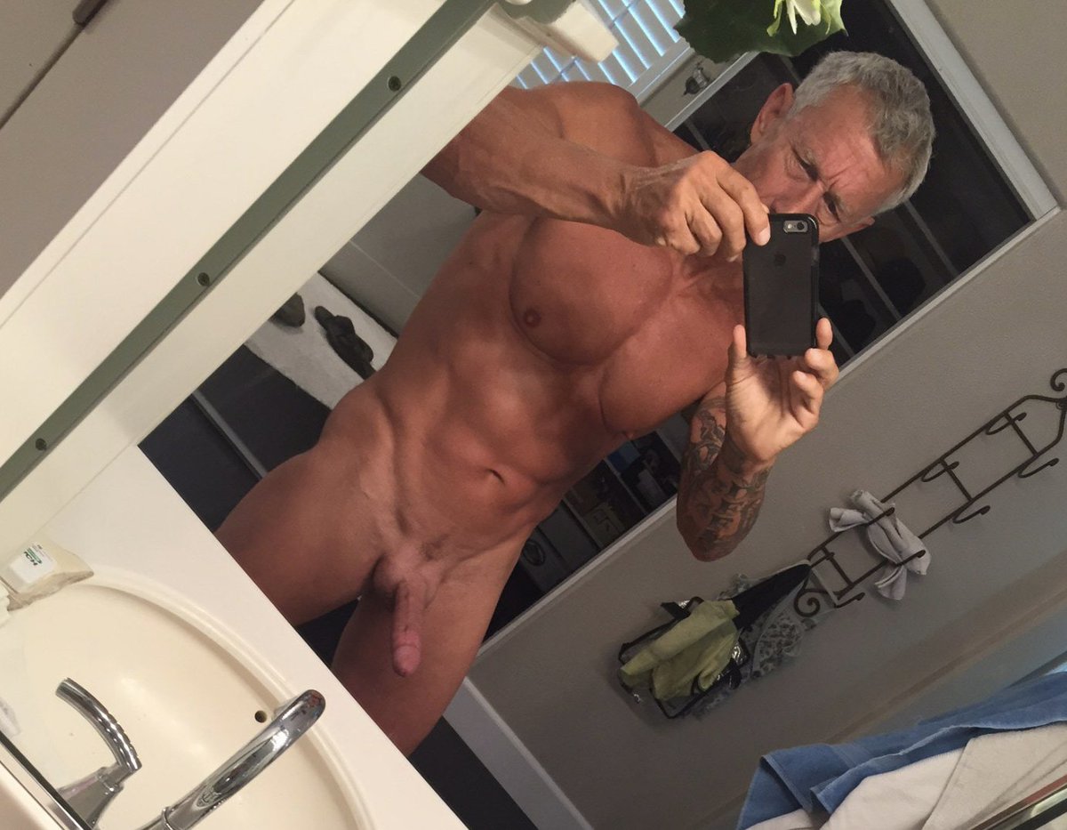 Daddy 4 Daddies (@xnt7007) on Twitter photo 