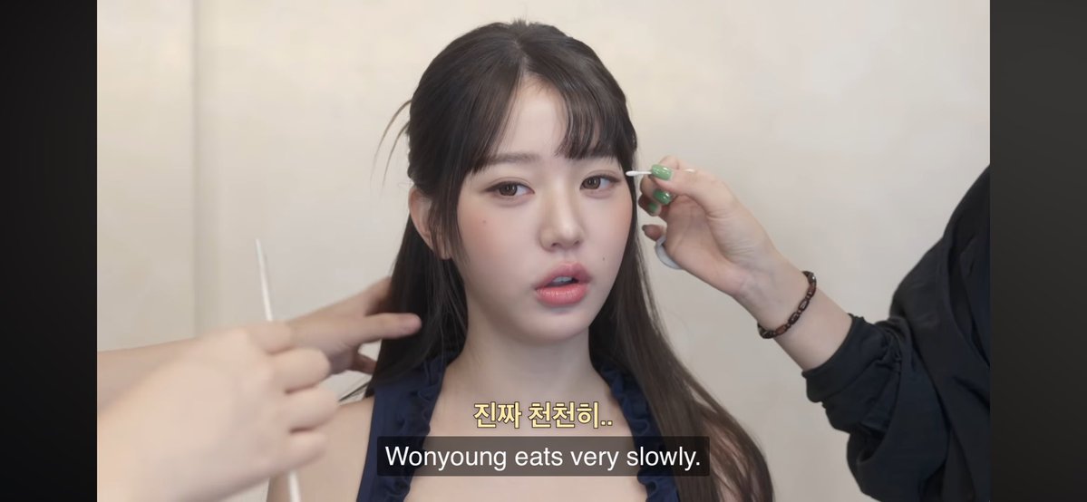 aedolll's tweet image. “w0ny doesn’t eat snacks. she doesn’t eat snack and works out well.”
“w0ny eats very slowly. very slowly.”