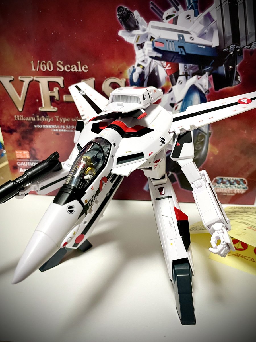 アルカディアの1/60完全変形VF-1Sストライクバルキリー一条輝搭乗機