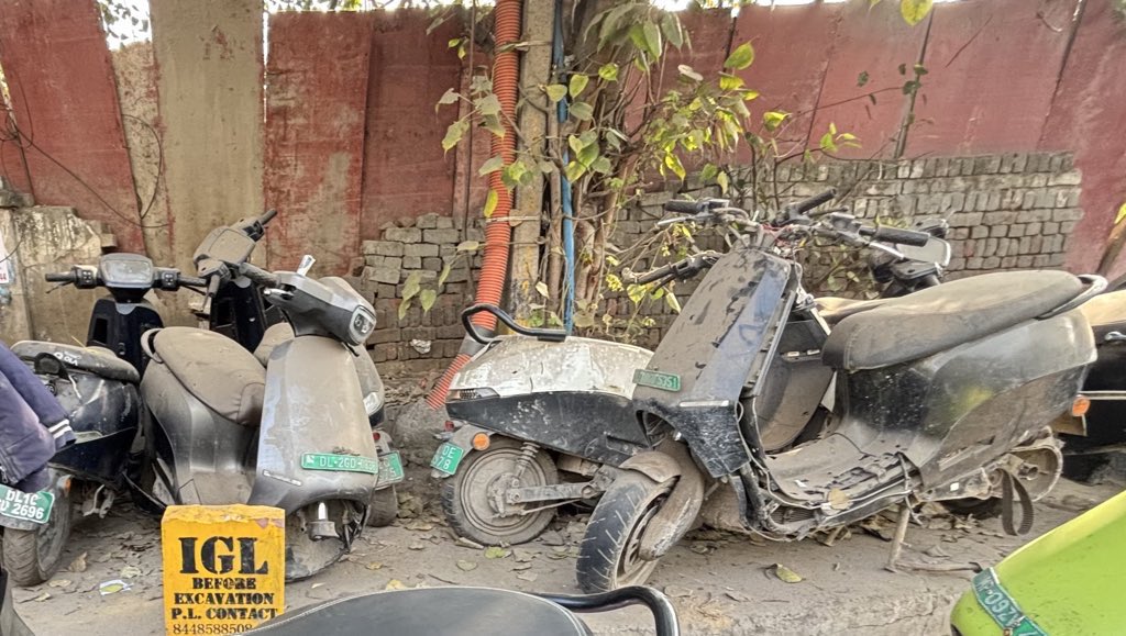 Dharmesh Moto Vlogs tweet media