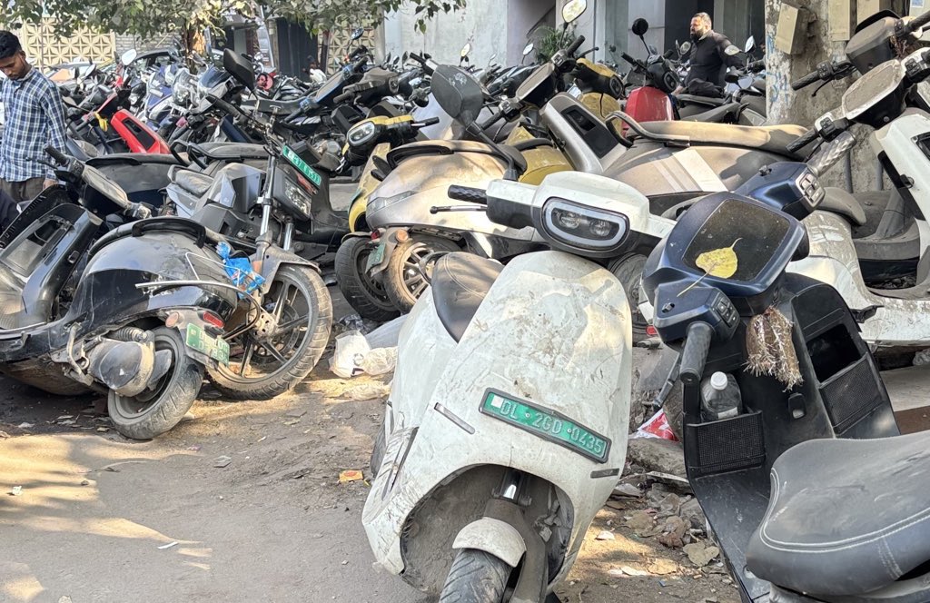 Dharmesh Moto Vlogs tweet media