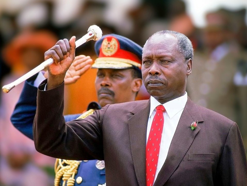 safariwithselle's tweet photo. @dkmaraga Kasongo grew & thrived in the #NyayoError misrule & the subsequent chaos that ensured; that's why he's hellbent on driving the country back to the same conditions by disregarding & mutilating the #CoK2010
The sad part is that he's being enabled by people who fought against Moism https://t.co/eGCLfsmHLl