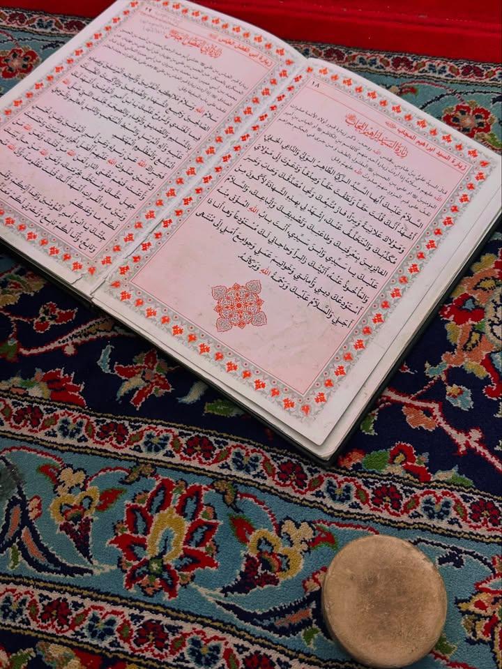 hsavar2's tweet photo. ويسالونك عن الحسين
قُل هُو أَمَانٌ يَلوذُ بِهِ الخَائِفُون. "✨🤎 https://t.co/HJvFlVxpUN