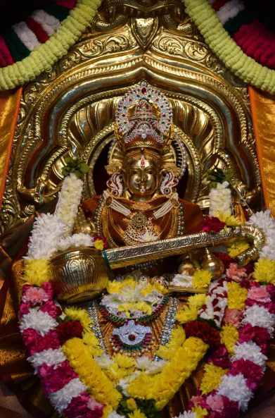 ✨ Happy Vasant Panchami! 🌼💛

Today, India glows in yellow as we worship Maa Saraswati, the Goddess of Knowledge &amp; Arts. 📚🎶

Temple Spotlight: The ancient Sringeri Sharada Peetham in Karnataka. 🕉️ Founded by Adi Shankaracharya in the 8th century, this temple is a powerhouse