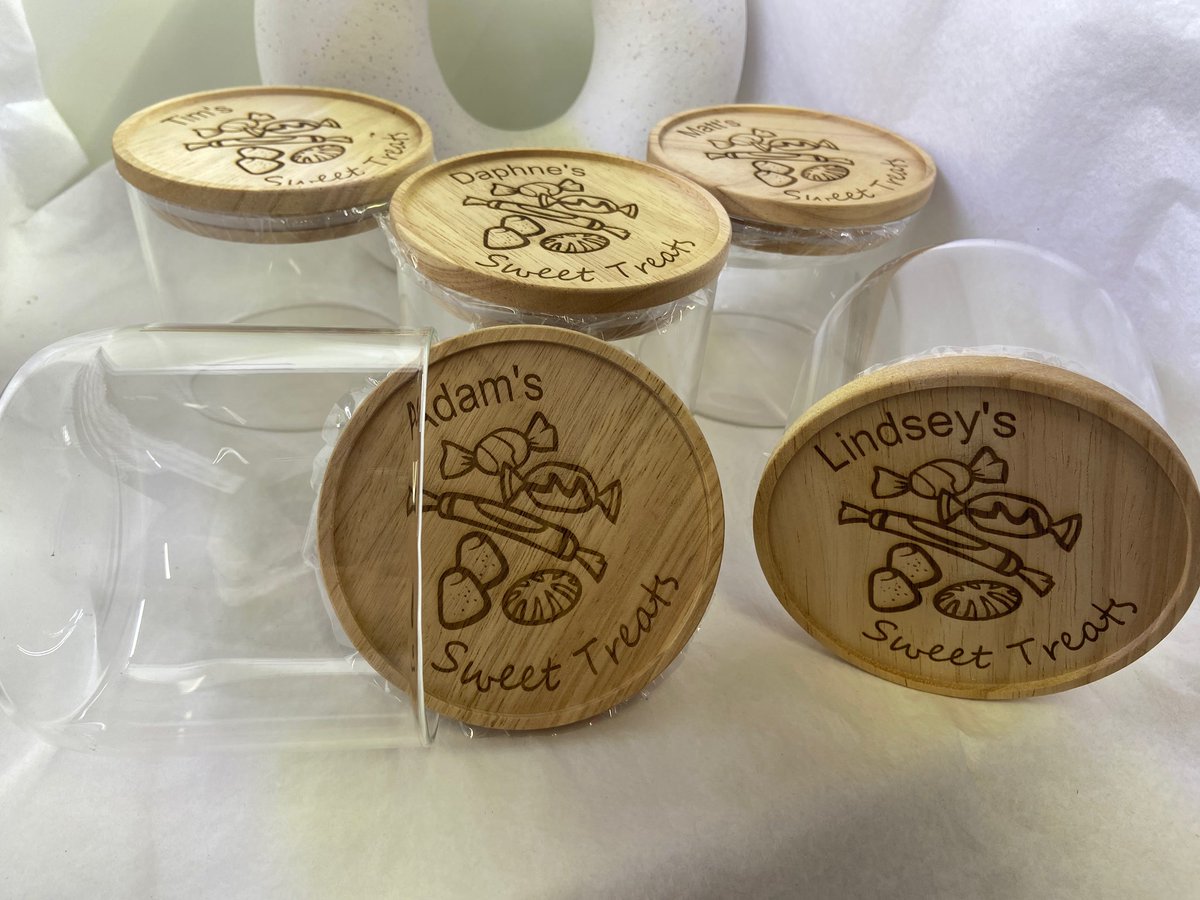Do you have a sweet tooth? Sweeten up your desk with these personalised engraved lolly jars 🍬🍭✨ available from our website now! #lolly #candy #personlised #engraved #teacher #office #gift #smallbusiness #australia￼