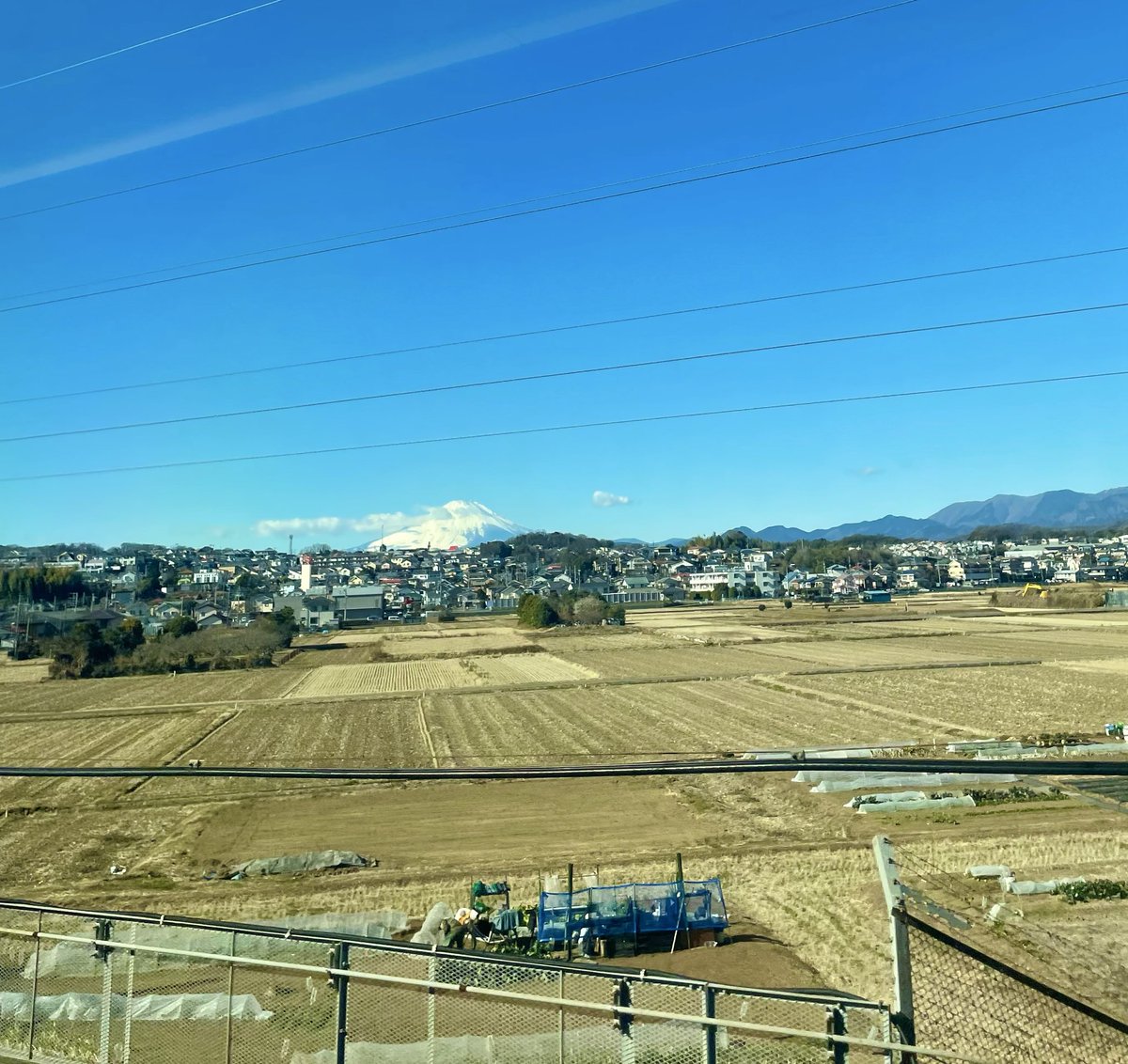 無事に大阪到着！！ ふと覗いた窓に富士山が見えたので📷 これから