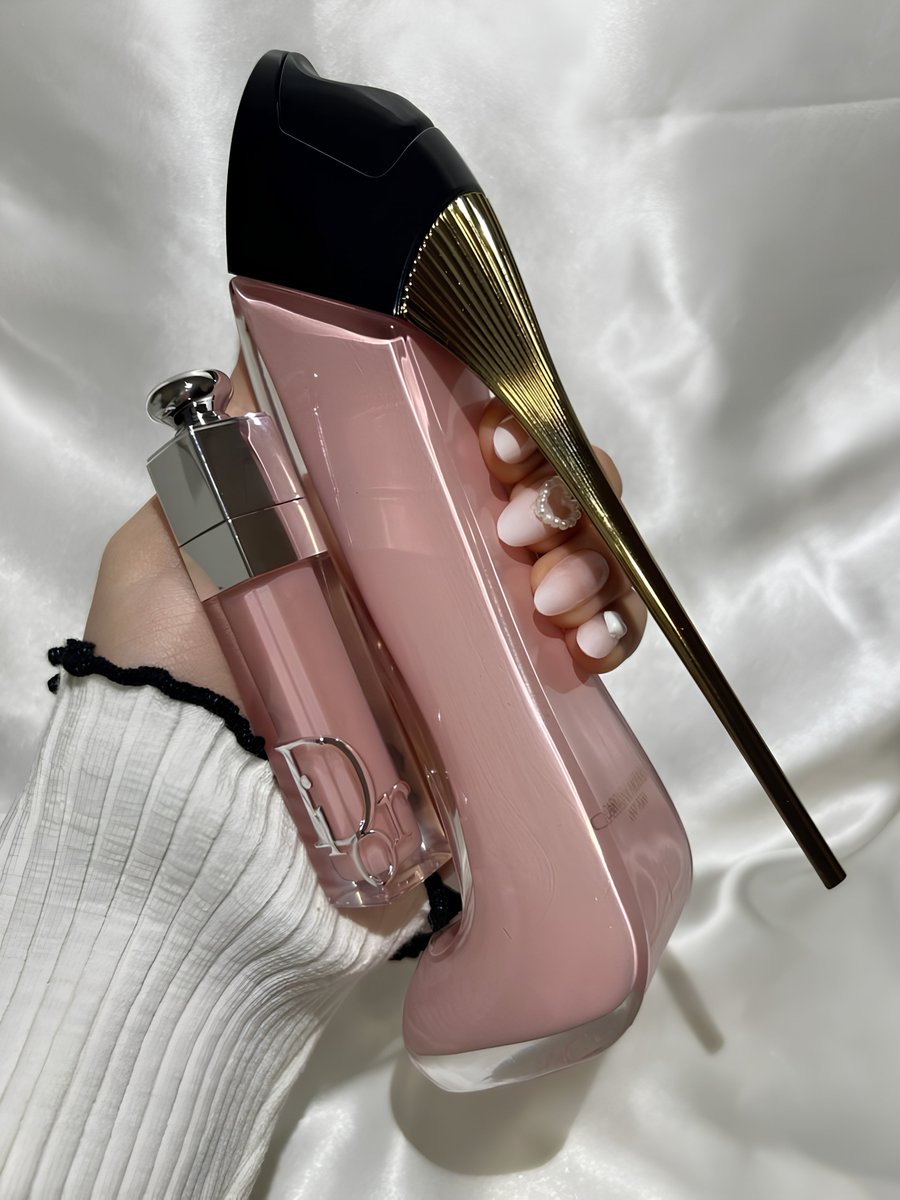 Ohlala's tweet image. 