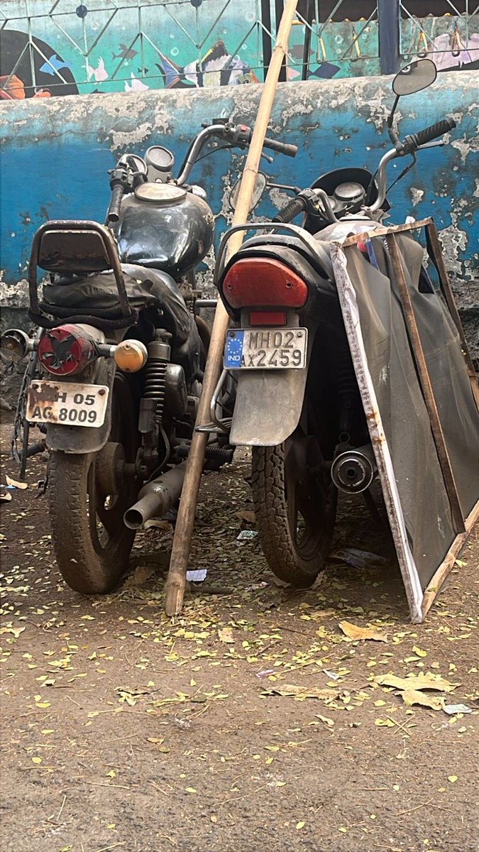 HemendoshiN's tweet photo. @mybmc @mybmcWardFN 
Abandon vehicle 

Telang cross lane no :1, Matunga East , opposite Kedarnath garden . Mumbai -400019 https://t.co/ahVo93e15R