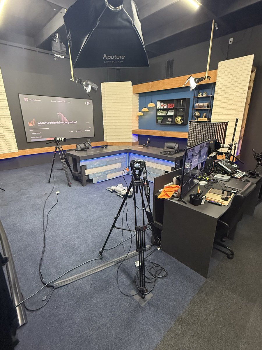 Jermaine A tweet media