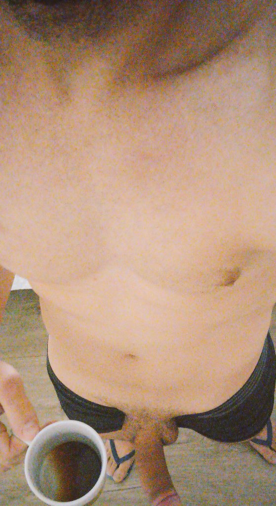 Bom dia!
Como vocês gostam do café, pingado ou com creme? 😈🍆💦