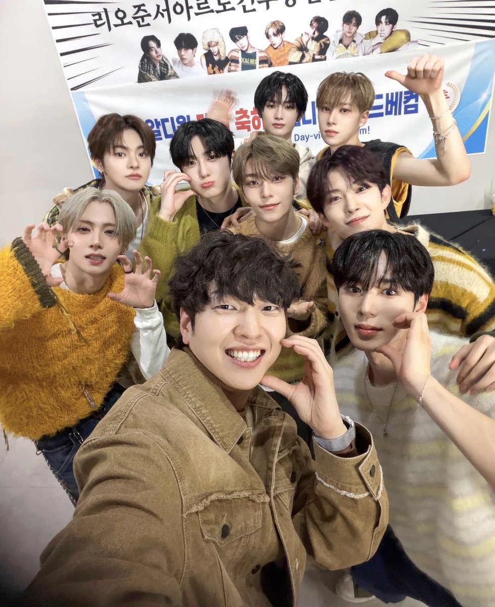 YJP_official's tweet image. ⭐️알파드라이브원⭐️
두번째 1위, 뮤뱅1위 넘 축하합니데이비드🎉

#ALPHADRIVEONE #ALD1 
#알파드라이브원 
#EUPHORIA #ALPHADRIVEONE_EUPHORIA 
#FREAK_ALARM #MC재필