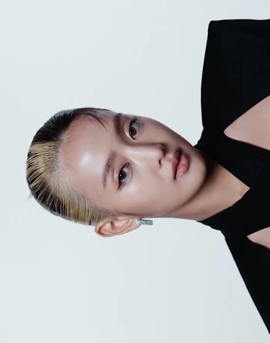 minnie (@hourlyminniee) on Twitter photo 