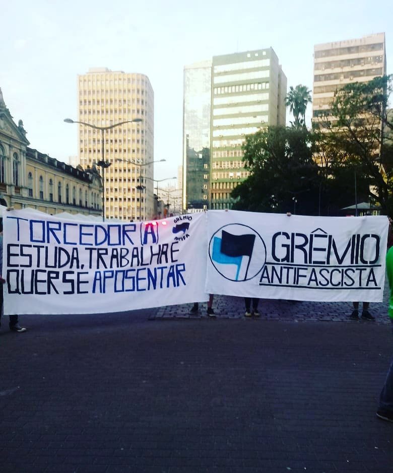 Antifa_Ultras tweet media