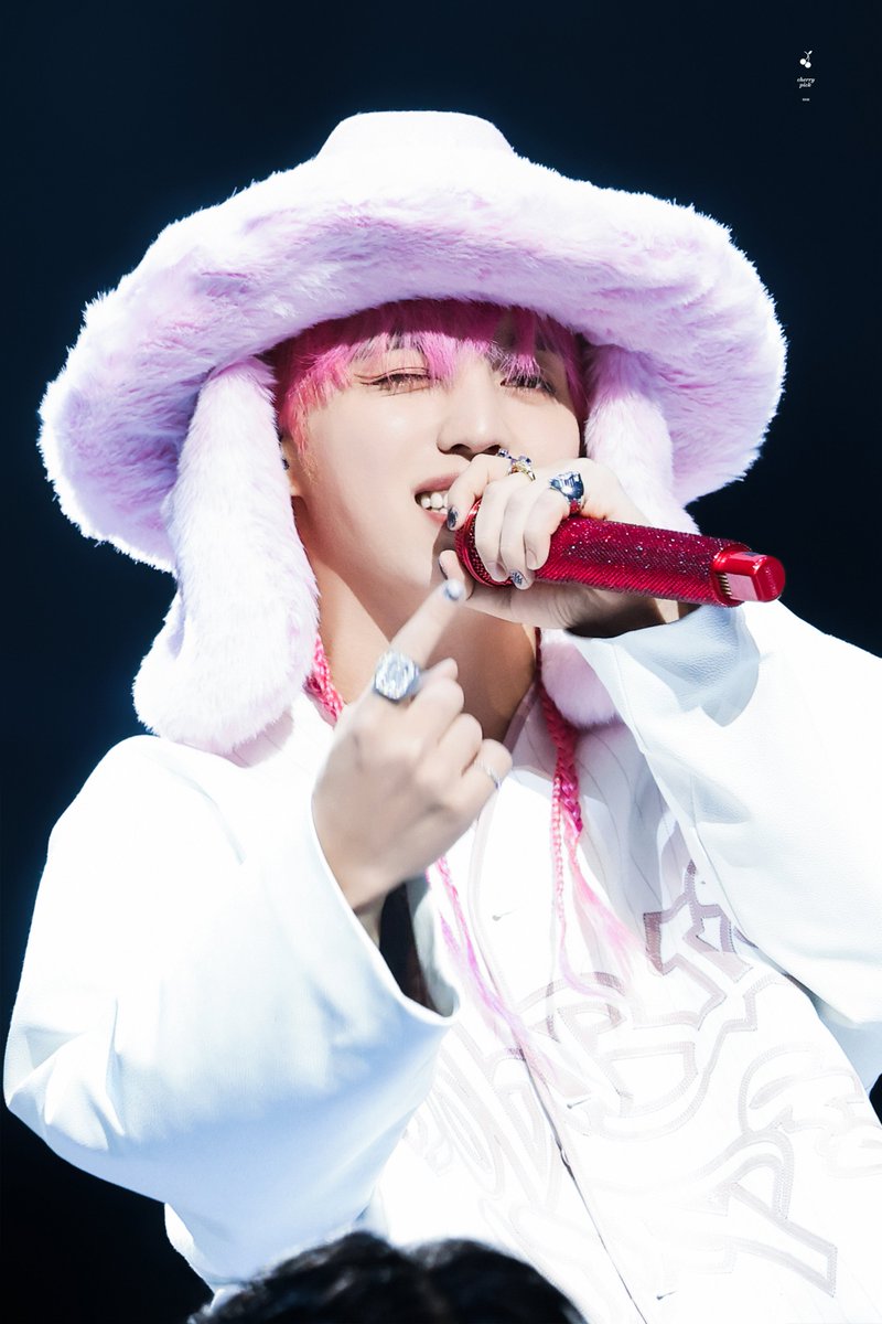 Cherrypick0808's tweet image. 260123 

헉!

#에스쿱스 #SCOUPS #승철 #최승철
#세븐틴 #SEVENTEEN 
 @pledis_17