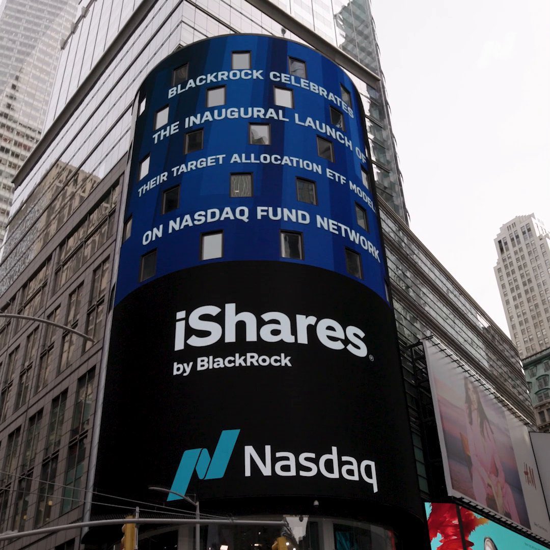 BitcoinMagazine's tweet photo. JUST IN: Nasdaq files to remove trading restrictions on #Bitcoin and crypto ETFs

Wall Street is embracing Bitcoin 🚀 https://t.co/GrMdjfivM1