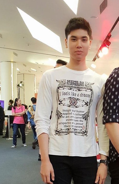 sunchakoneww's tweet image. angga era mermaid in love x verel wan tu tri #izin 🙏