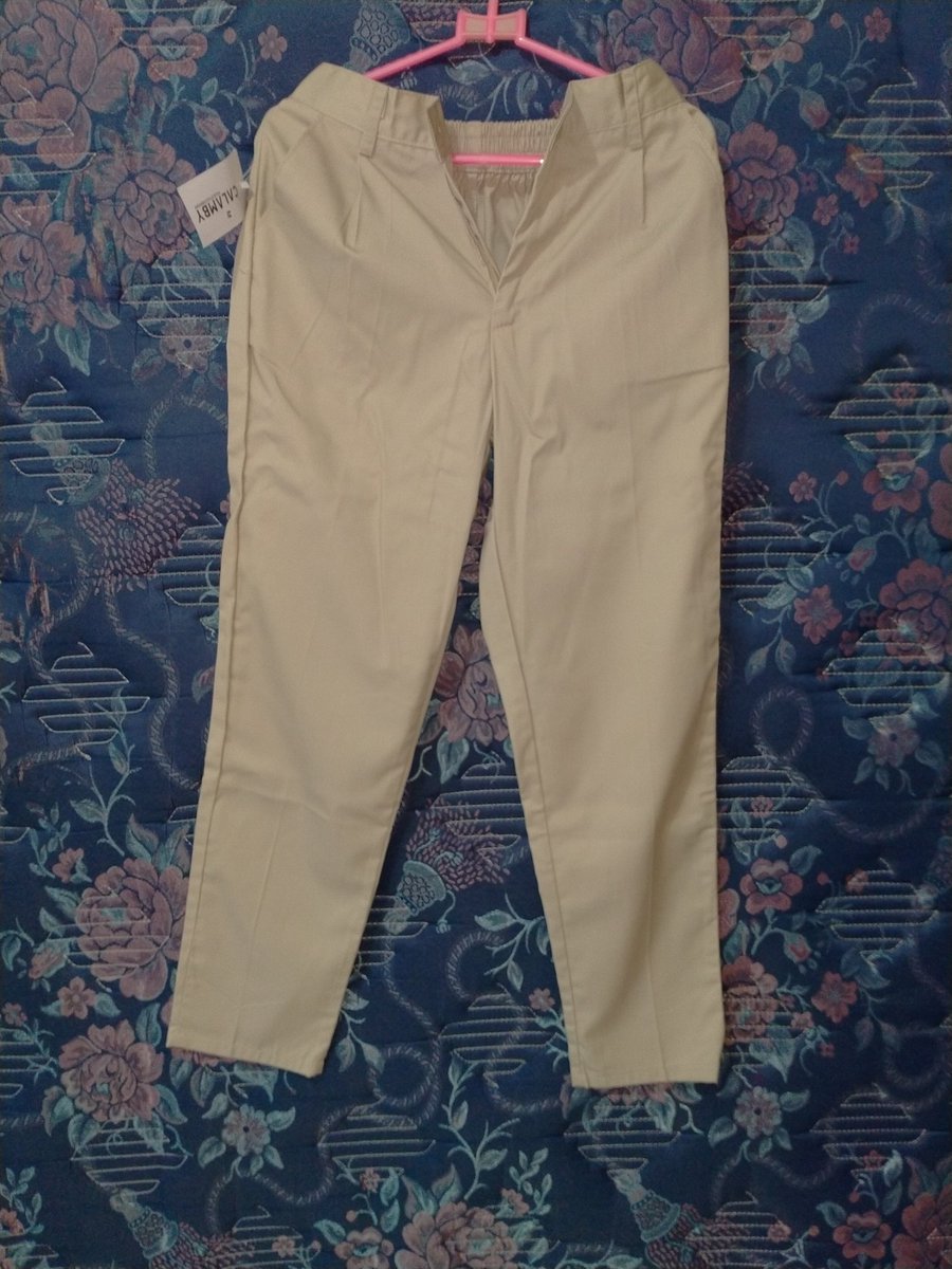 aaaliva_'s tweet photo. wts new celana baggy pants "calamby"
warna ivory 
Ukuran :M
Harga : 80.000 bisa nego https://t.co/dn8k3rwQaD