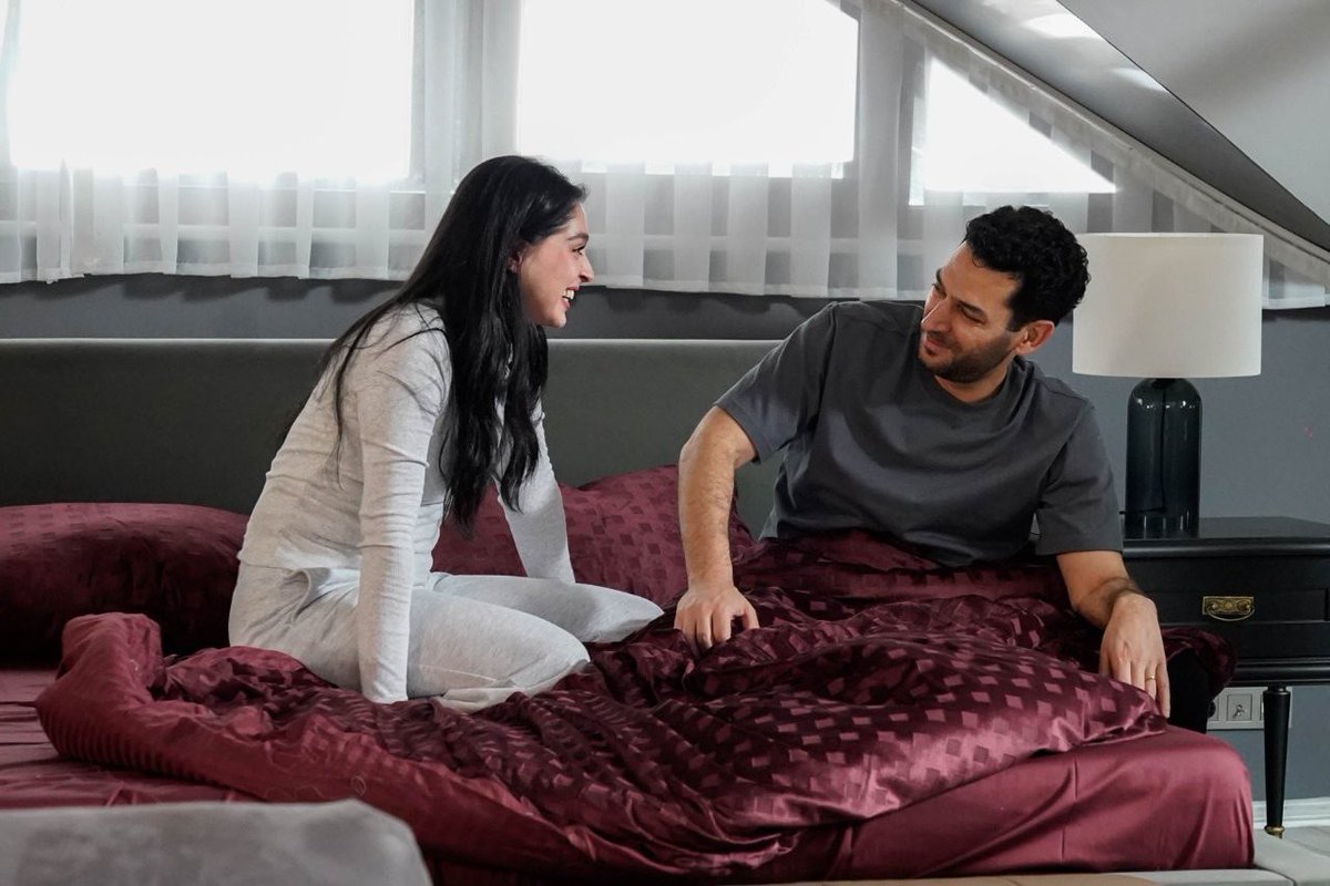 dizievrenii's tweet photo. Murat Yıldırım &amp; Cemre Baysel ❤️

#GüllerveGünahlar #ZeySer https://t.co/1EtkqCxTph