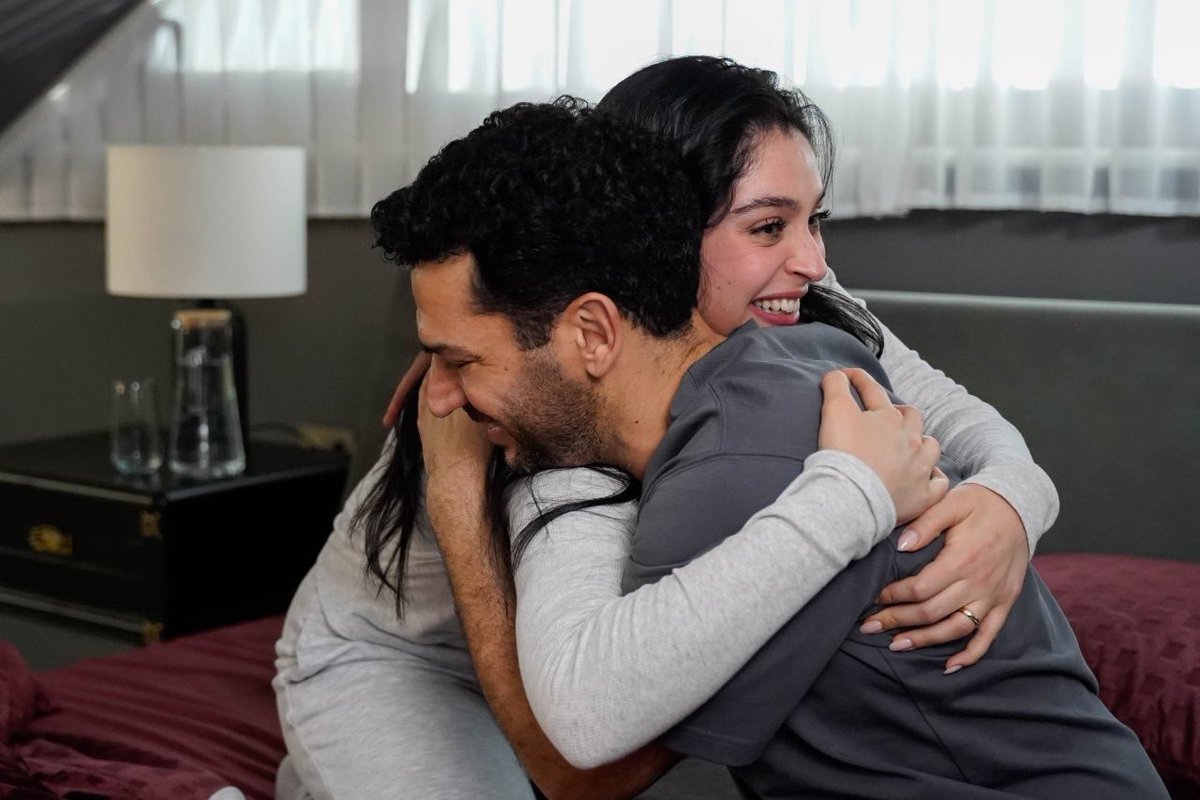 dizievrenii's tweet photo. Murat Yıldırım &amp; Cemre Baysel ❤️

#GüllerveGünahlar #ZeySer https://t.co/1EtkqCxTph