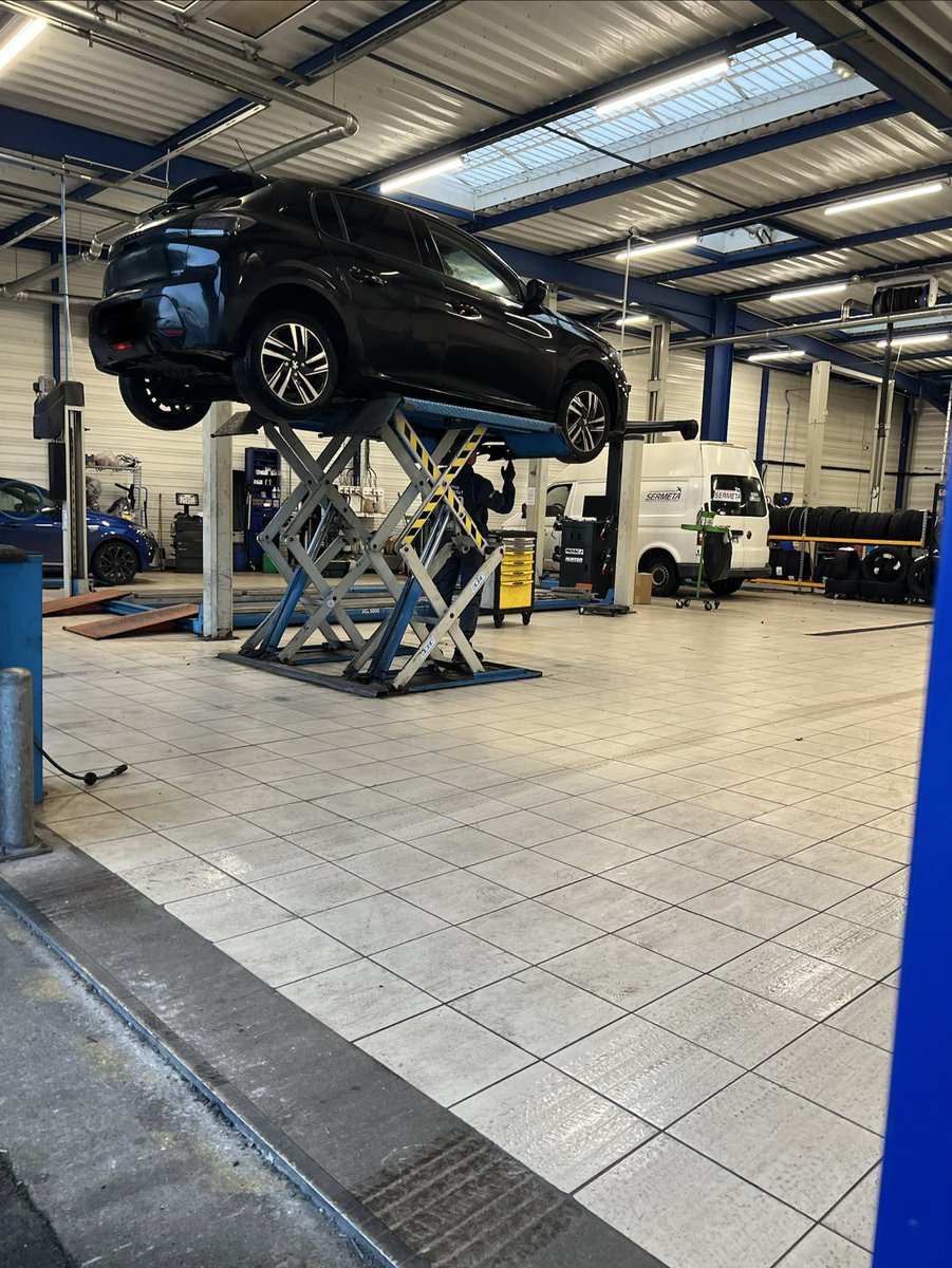 psgestmagic's tweet image. Les deps c’est toujours un périple 😂#AJAPSG