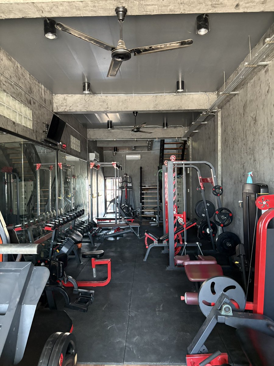 Achitapmg's tweet image. 40บาท และไม่มีคน (เพราะคนไม่รู้) เจ้าของเปิดเอาสังคม