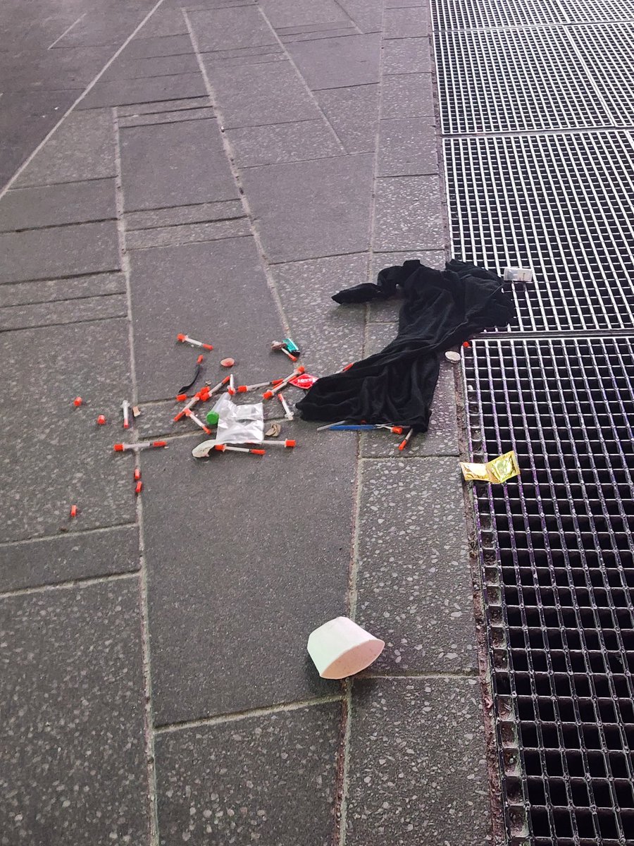 BrianSullivan96's tweet image. #timessquare #NYC this morning. This is NY under one party @nydems rule where open air drug use is considered ok.

This is what tourists walk over as the visit the "crossroads of the world"

What a disgrace NYC has become 

@ABC7 
@NBCNews 
@FoxNews 
@CBSNews 
@SamAntar
