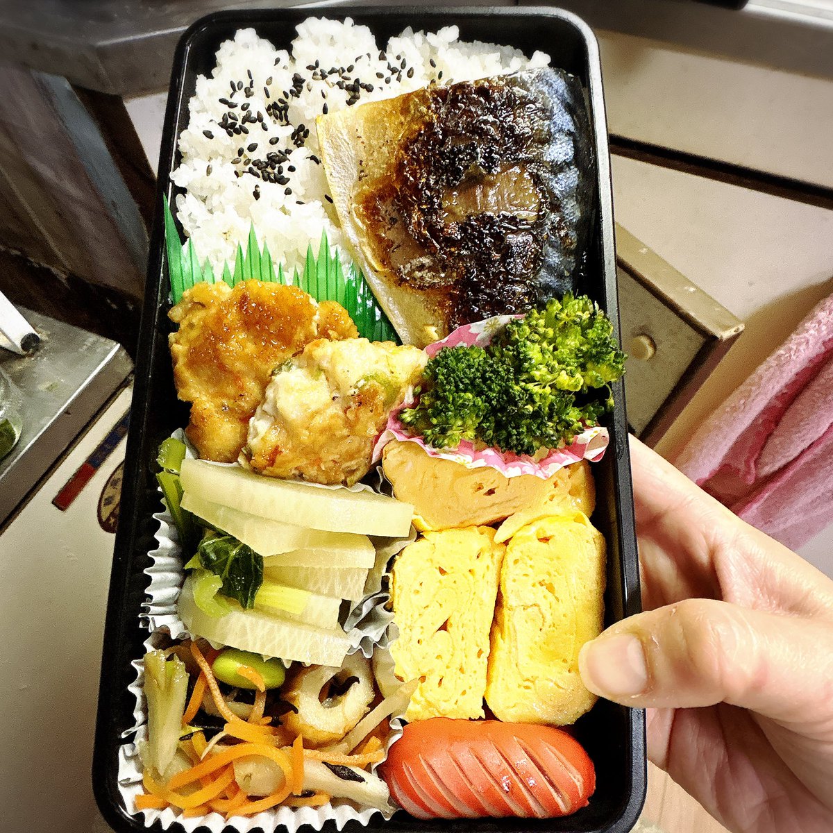 今日の息子ちゃんのお弁当☺️
我ながら成長してる❣️
あと1年しかお弁当作れないと思うとほんと寂しくなるなぁ…
1人になったらきっと料理しなさそう笑