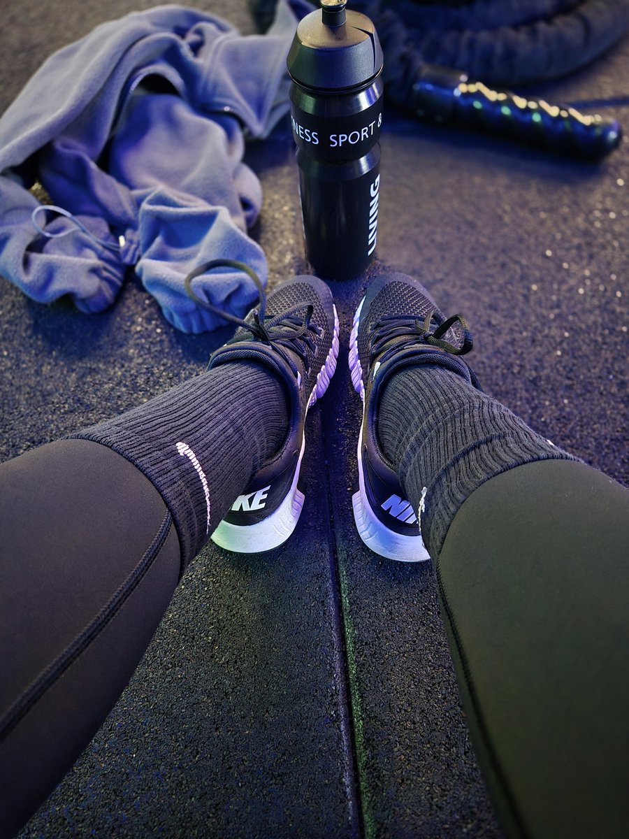 Goddess-Noiré tweet media