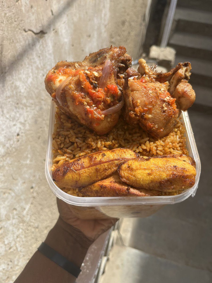 Hales_culinary's tweet photo. You can get luscious meals in litre bowls available in Kano. Send a DM or Call/WhatsApp 07035055800 to order or inquire. 😇 https://t.co/rX9zlTETVH