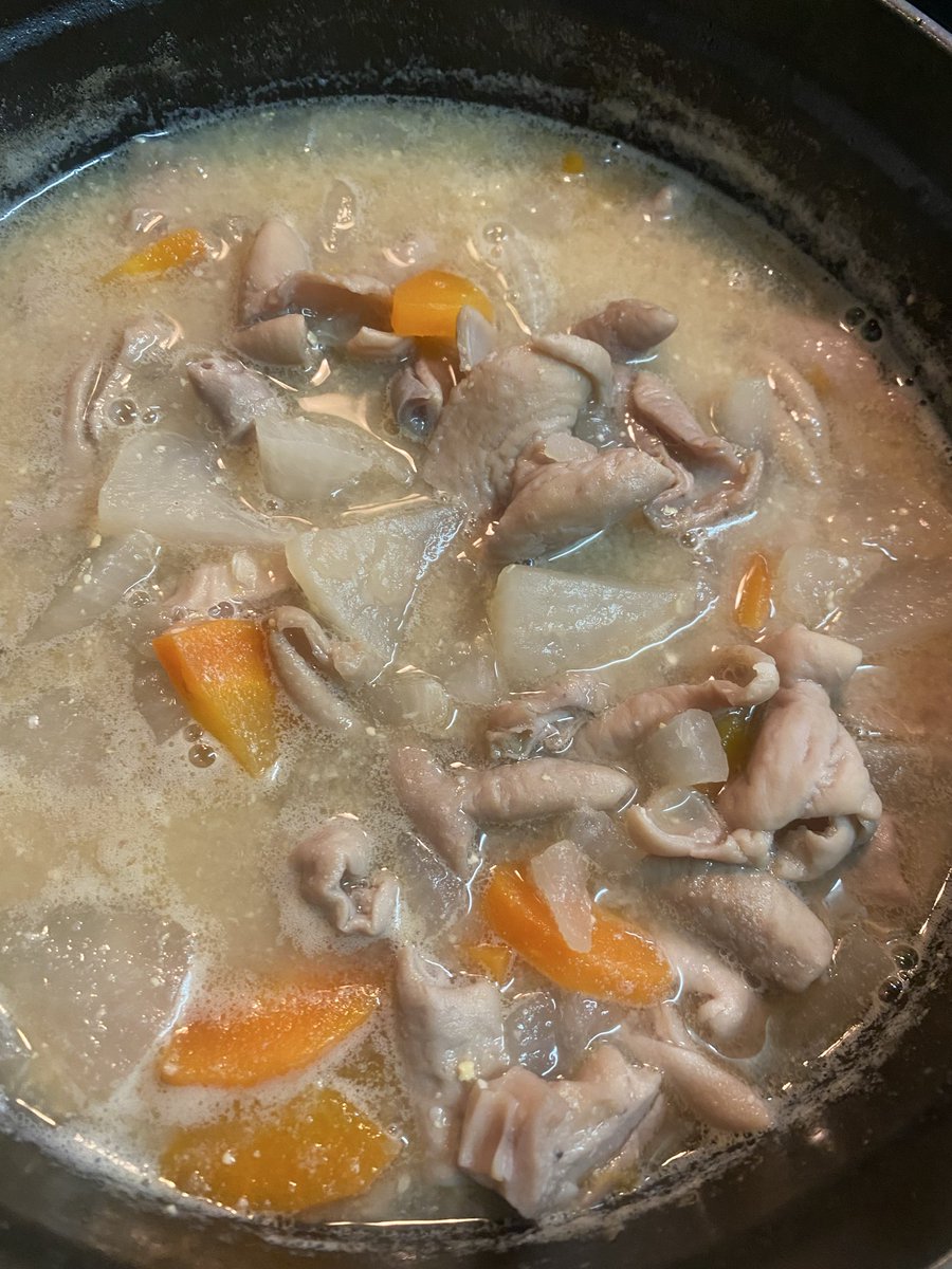 本日から期間限定で
〝自家製もつ煮込み“やります！！
よろしくお願い致します😊
#standbarajito #スタンドバーアジト#もつ煮込み #本八幡 #市川市