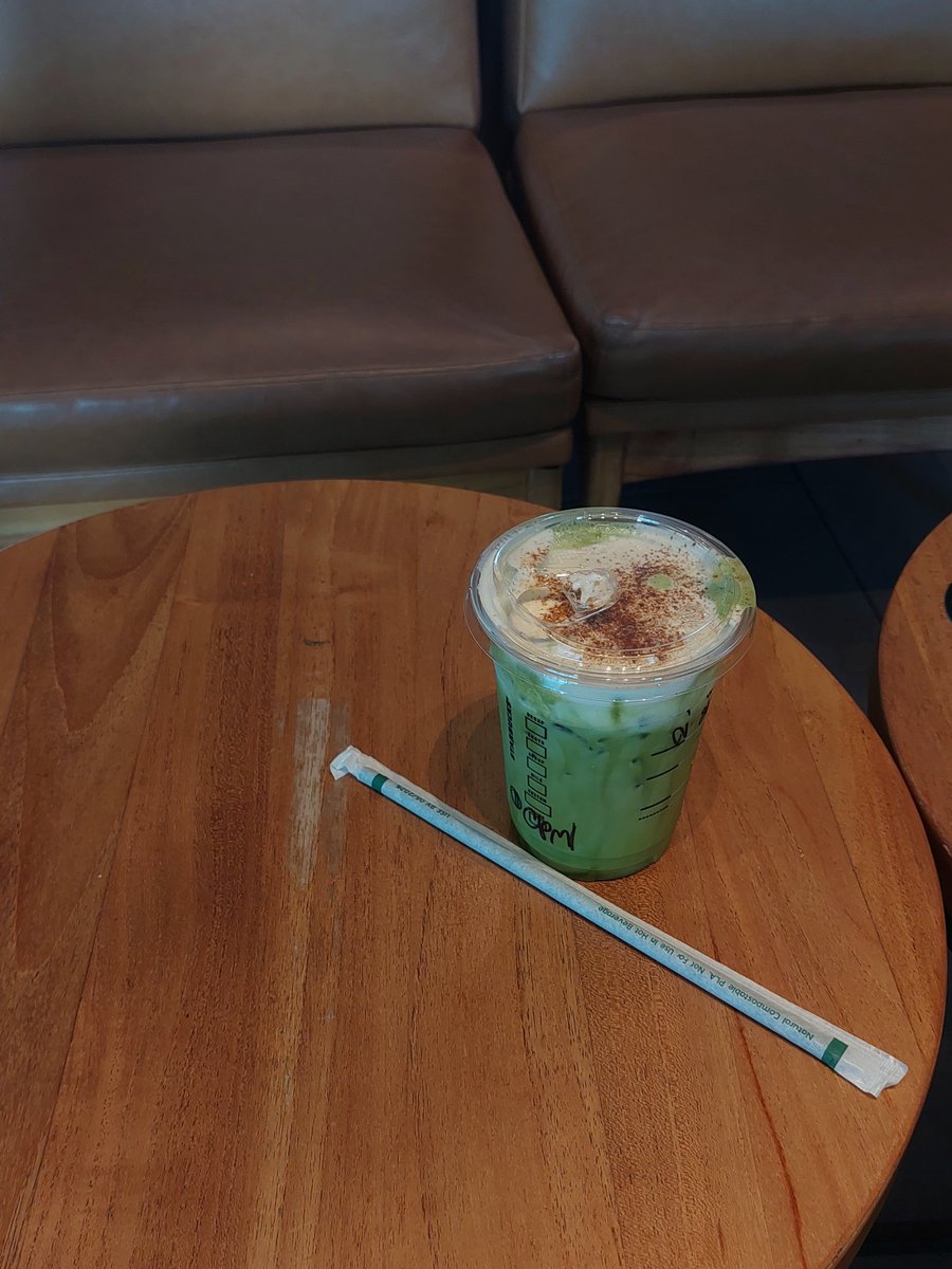mpchdotcom's tweet photo. 𝓟hoto 𝓓ump * 🍵🧘🏼‍♀️   [17-18 Jan]

: เสาร์อาทิตย์ที่ผ่านมาเค้าได้มีโอกาสไปมหิดลเกษตรแฟร์ด้วยย ของกินอร่อย🔟🔟 (แอบนั่งเรียนที่ starbucks สิทธาคารด้ว�� ฟิรร)

#dek71 #studympch https://t.co/iZ95e5WrGj