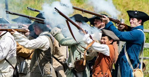 DMaxMJ's tweet image. When soldiers come to take away freedom, patriots...