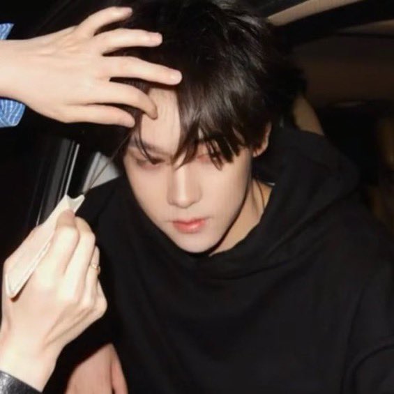 pingu_yam's tweet image. 안닮았는데닮았어 엄마아빠가 그런거잖아