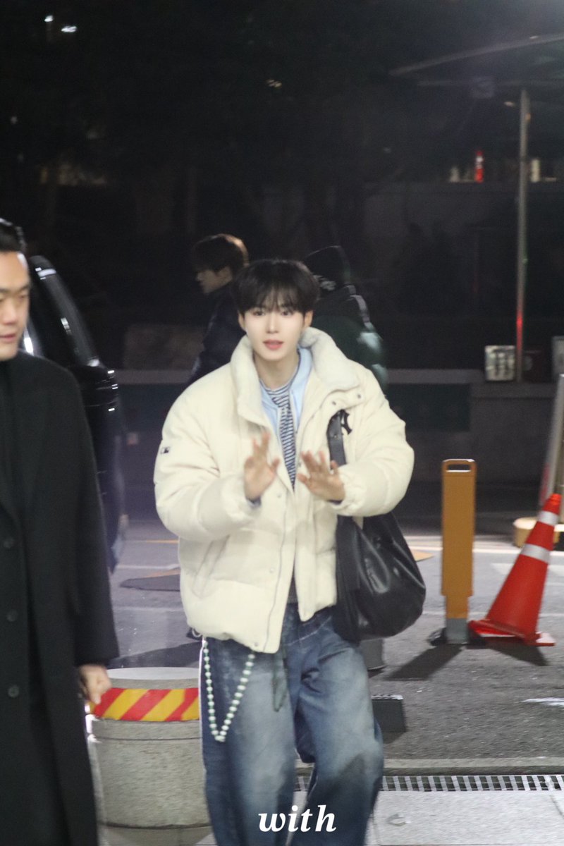 𝒘𝒊𝒕𝒉 tweet media