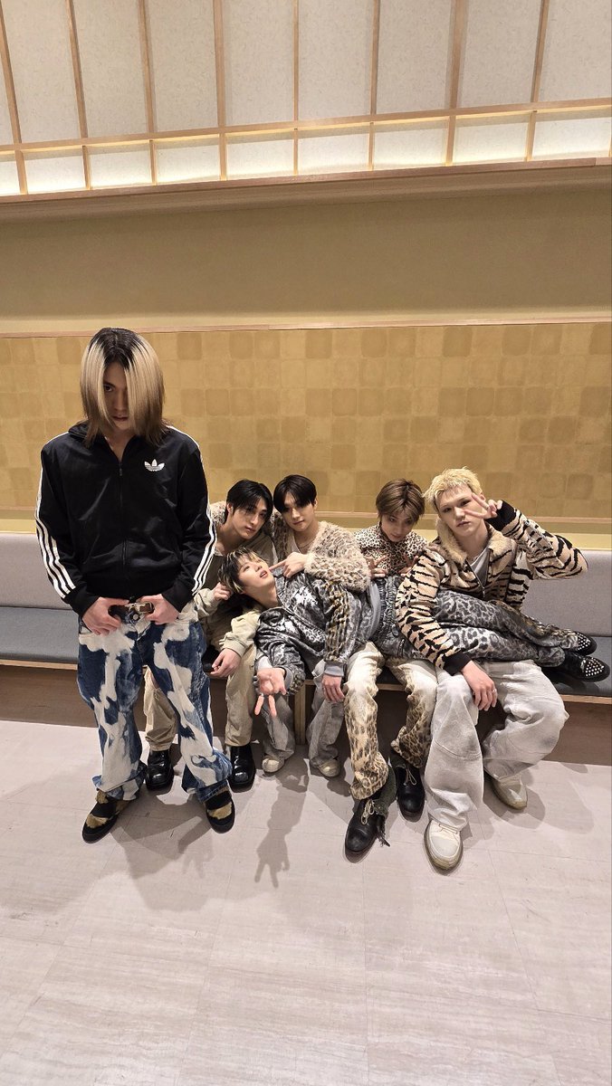 JUSTB_Official's tweet image. [#JUSTB_BY] 📸 260123
2026 JUSTB PREMIUM CONCERT
DAY 4

#JUSTB #저스트비