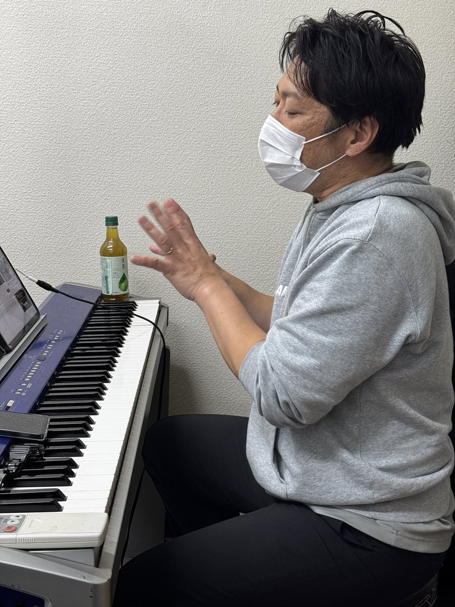 tonkvocal's tweet photo. 豊橋駅から徒歩4分！
TONK VOCAL SCHOOLです💫
無料体験レッスン受付中！
お気軽にお問い合わせください😊

☎ 0532874148
✉ info@tonkvocal.com https://t.co/q8FH31fwr1