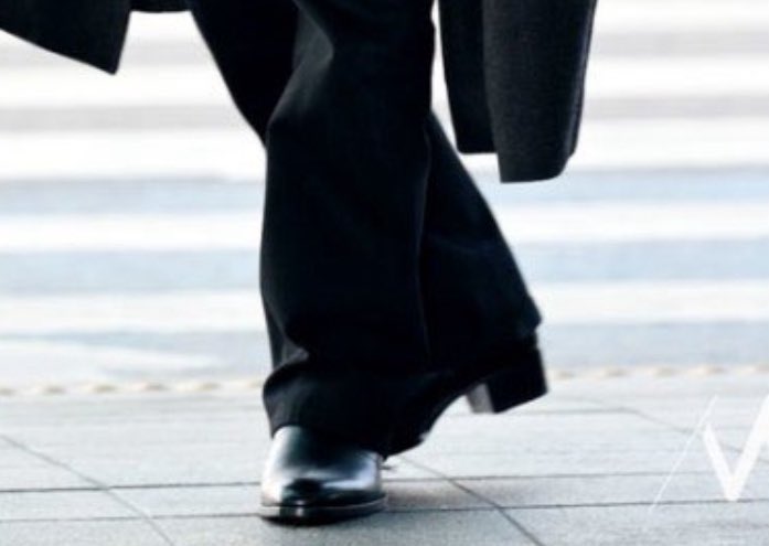 14prils's tweet image. ชอบลุควันนี้ของแจมินมาก ใส่ overcoat กับรองเท้ามีส้น โคตรจะยัยคนสวย