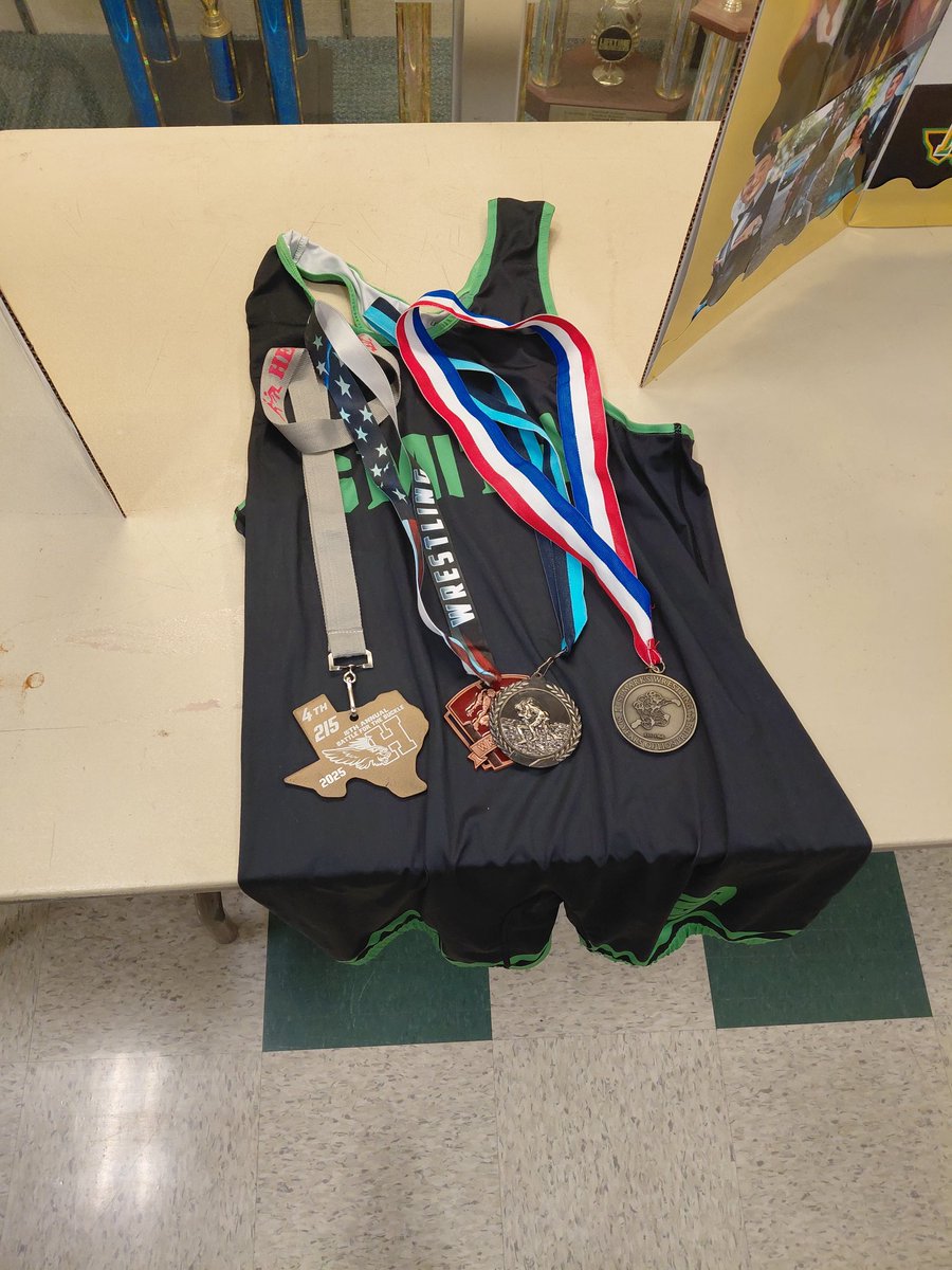 Aidan Tennyson tweet media