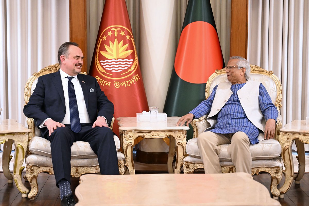 USAmbBangladesh's tweet photo. I had the honor to meet Chief Advisor Muhammad Yunus. We had a good meeting about U.S.-Bangladesh cooperation in economic, security, and other key sectors that will enrich and protect both of our countries. https://t.co/r4VubJZViL