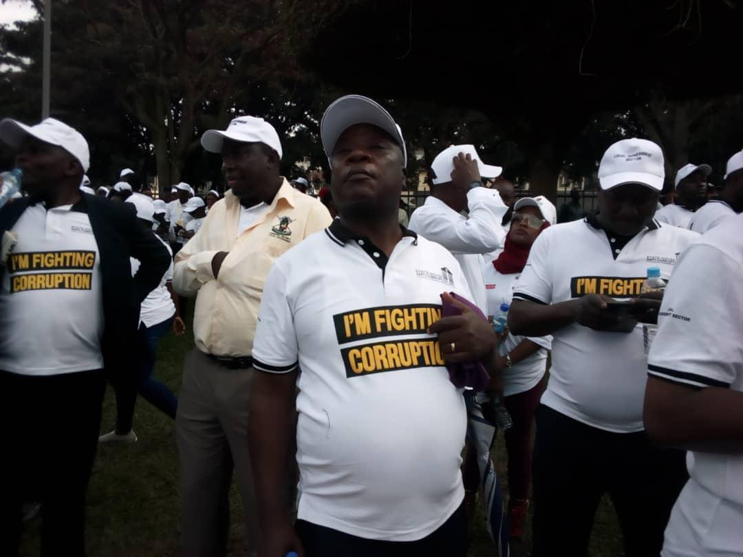 Sambannz's tweet image. Office of the Auditor General wants UGX2,400,000,000 next FY 2026/27 to teach Ugandans how to "identify corruption" and engage them in the auditing of public funds. 🤔🤔