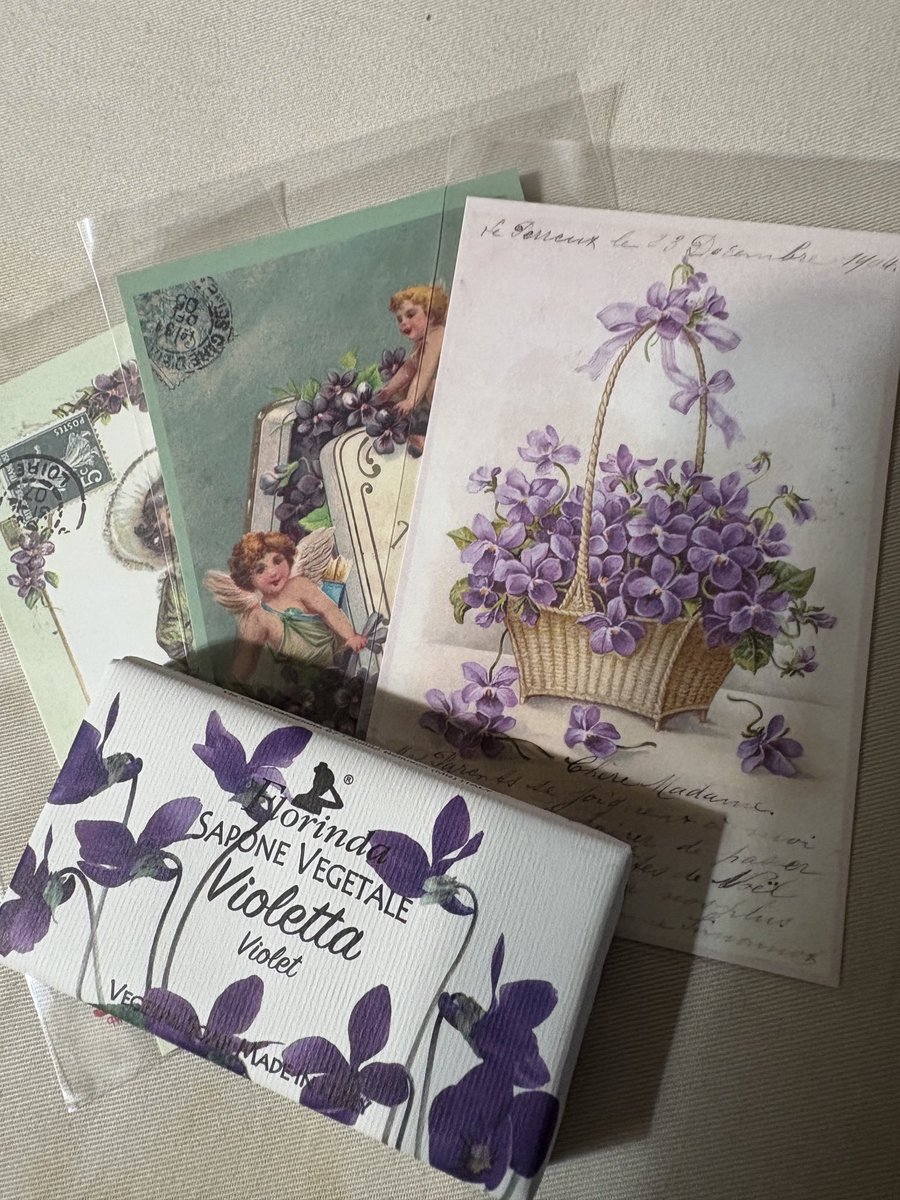 私が姫スミレやたてつぼすみれ？が好きなのを 覚えていてくださったT